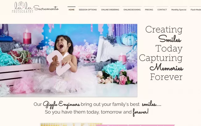 Screenshot of the LaLa Photography Sacramento Website